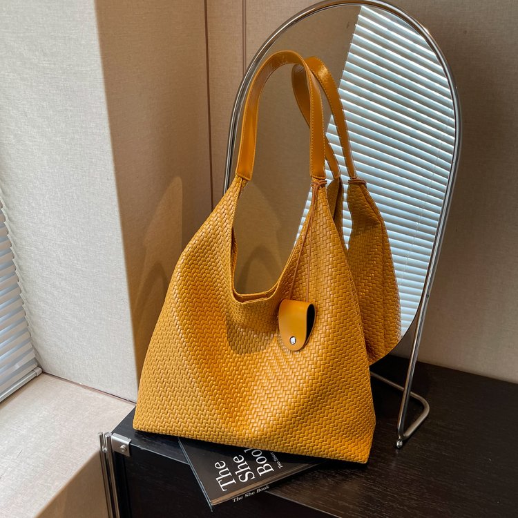 Women's Textured Hobo Shoulder Bag | Soft Slouchy Handbag