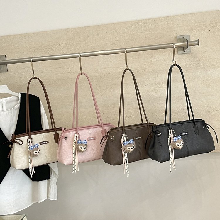 Women’s Textured Shoulder Bag Wholesale