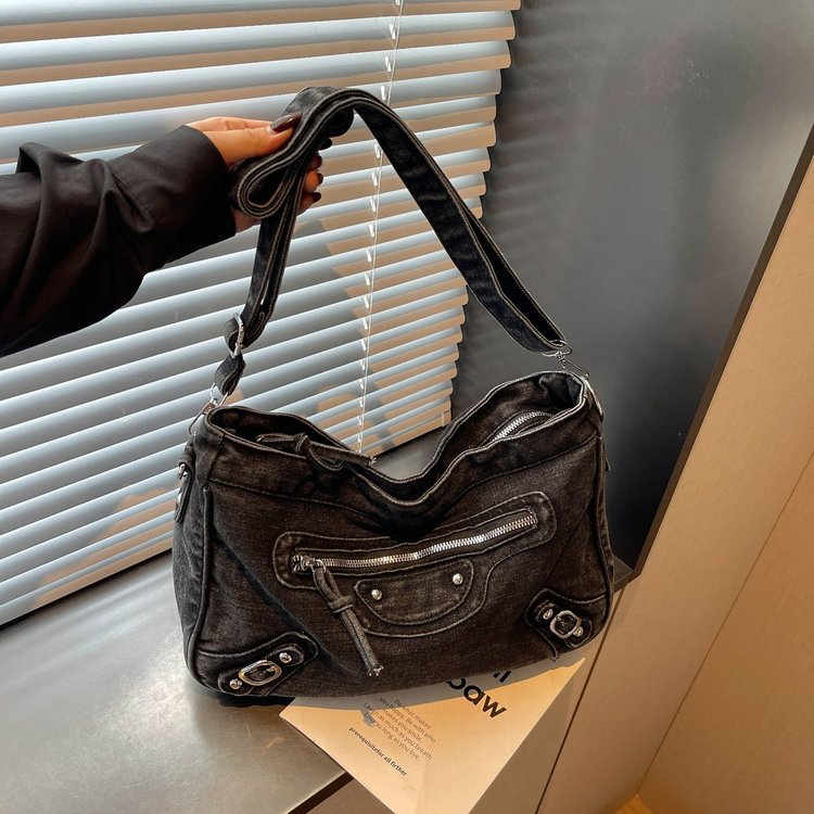 Women's Y2K Denim Shoulder Bag | Washed Multi-Pocket Hobo