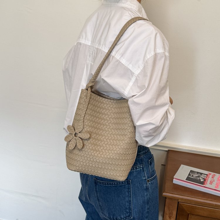 Women's Croc Embossed Bucket Bag | Vintage Shoulder Purse