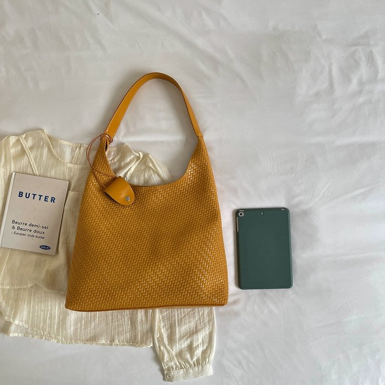 Women's Textured Hobo Shoulder Bag | Soft Slouchy Handbag