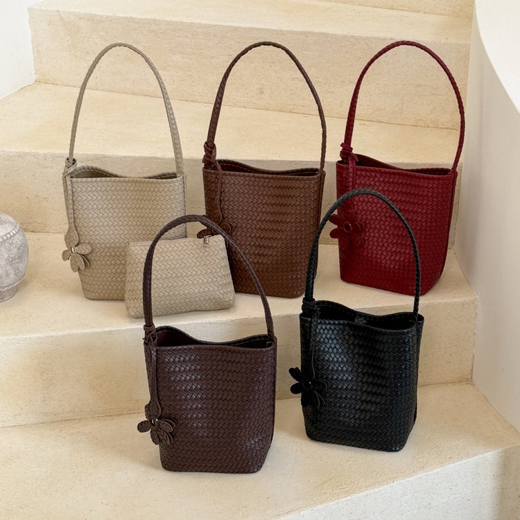 Women's Croc Embossed Bucket Bag | Vintage Shoulder Purse
