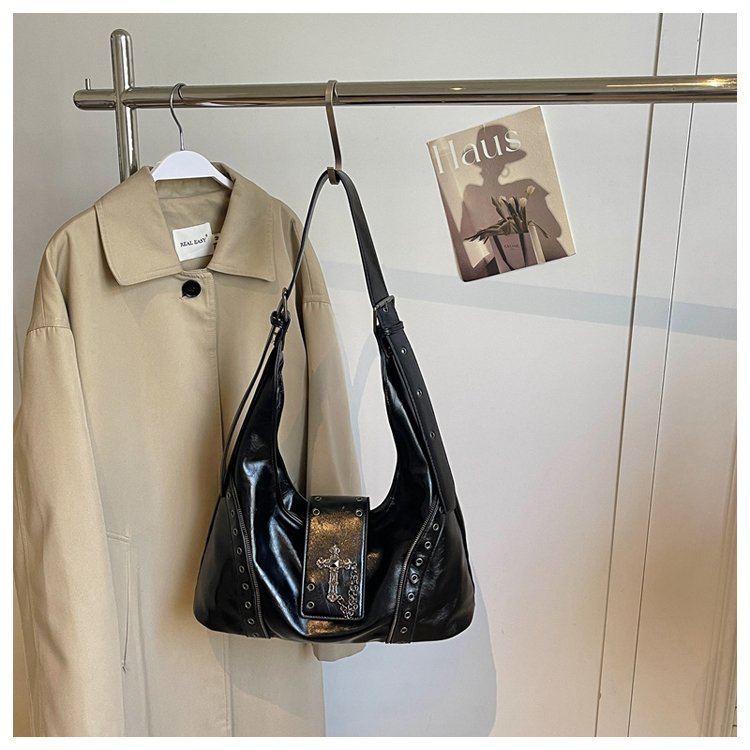 Women’s Slouchy Hobo Shoulder Bag for Everyday Use