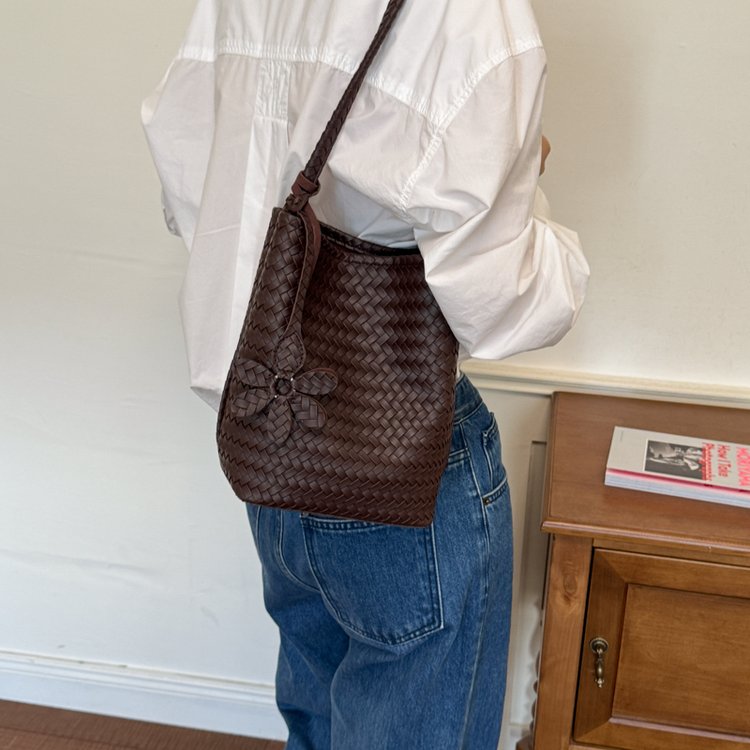Women's Croc Embossed Bucket Bag | Vintage Shoulder Purse