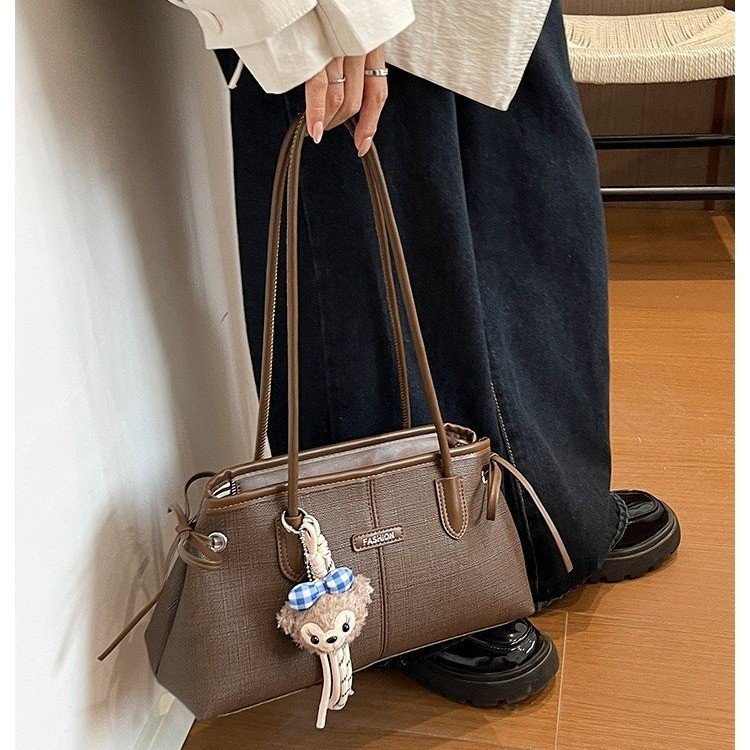 Women’s Textured Shoulder Bag Wholesale