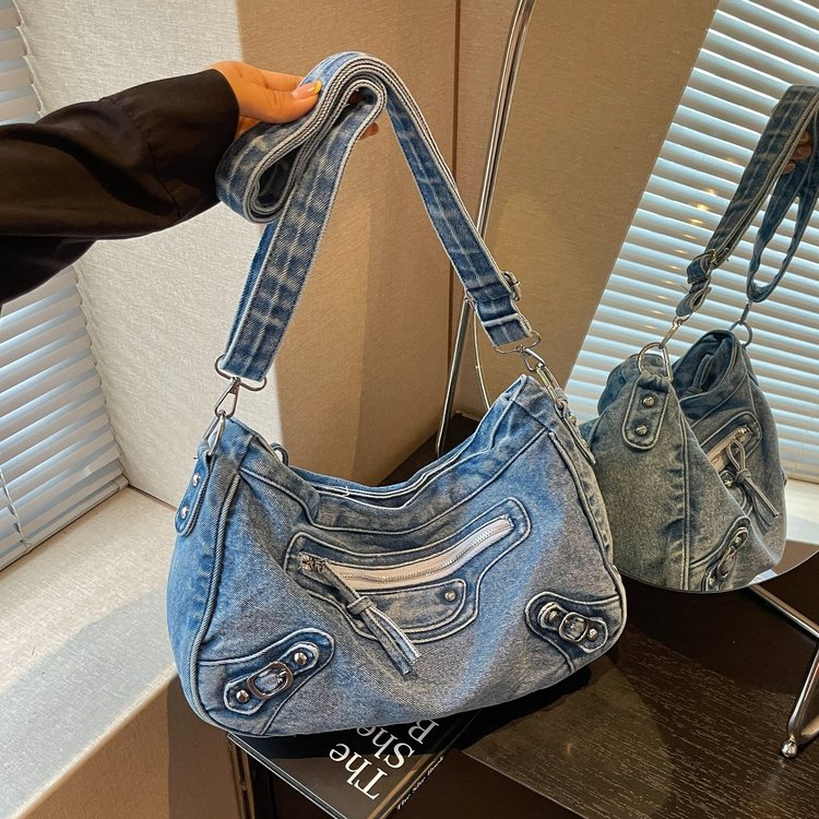 Women's Y2K Denim Shoulder Bag | Washed Multi-Pocket Hobo
