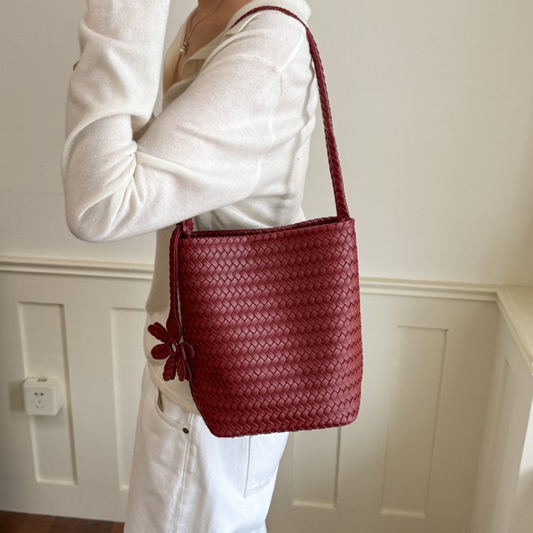 Women's Croc Embossed Bucket Bag | Vintage Shoulder Purse